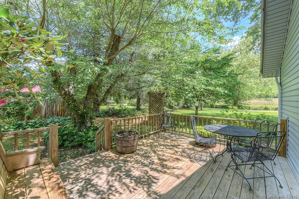 21 Tobacco Road - Photo 20