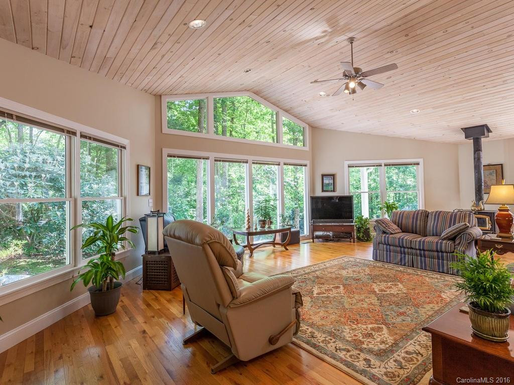 310 Lower Loop Drive - Photo 3