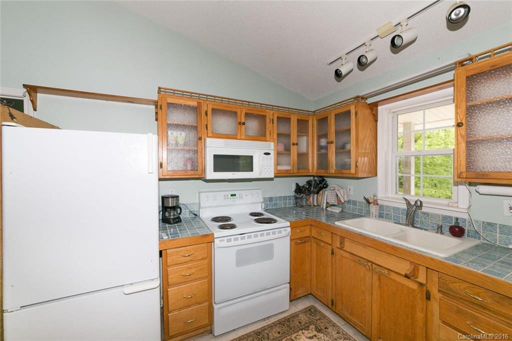 106 Freeman Knolls Drive #4 - Photo 6