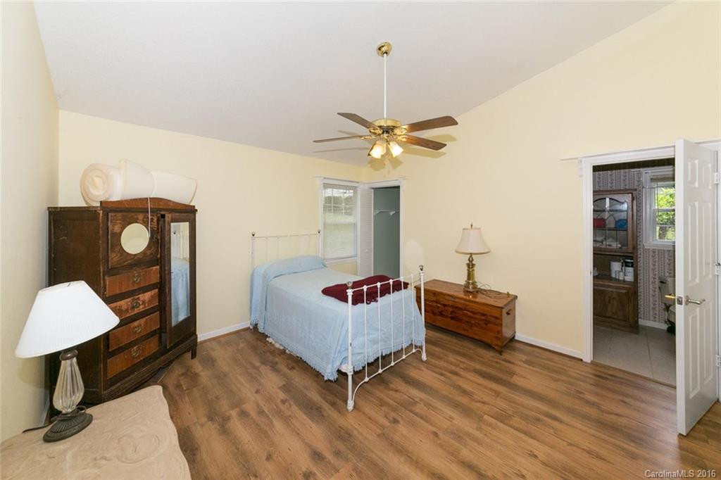 106 Freeman Knolls Drive #4 - Photo 7
