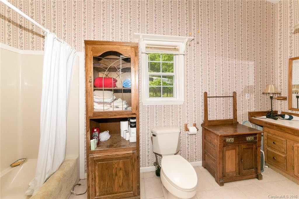 106 Freeman Knolls Drive #4 - Photo 9