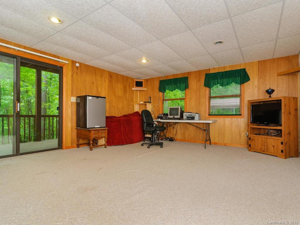 510 Huntinggreen Drive - Photo 13