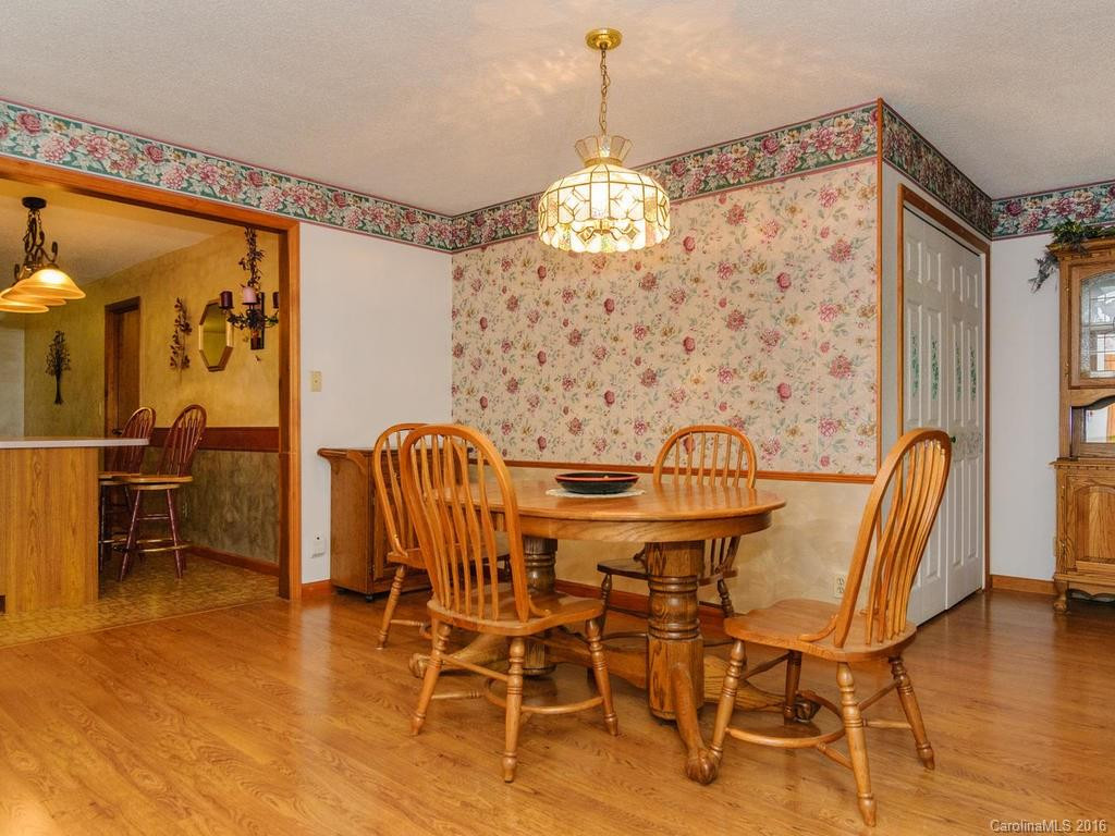 510 Huntinggreen Drive - Photo 6