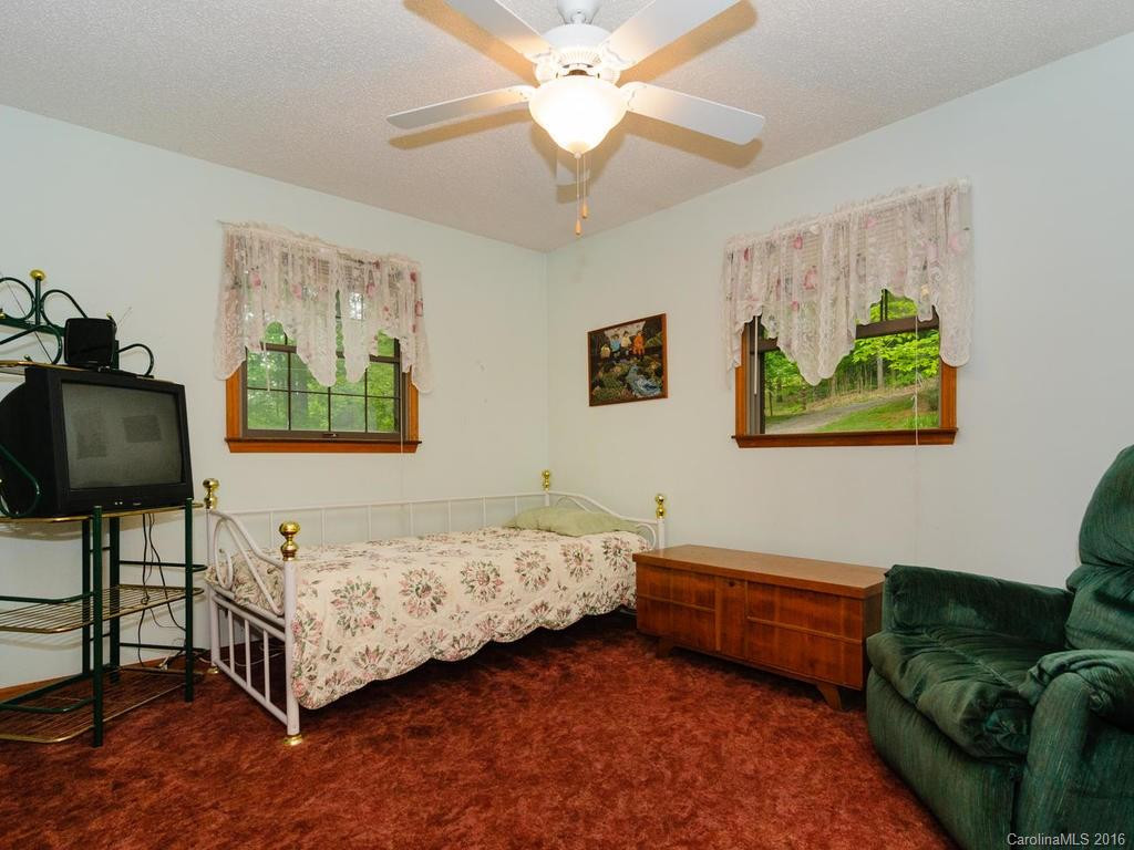 510 Huntinggreen Drive - Photo 10