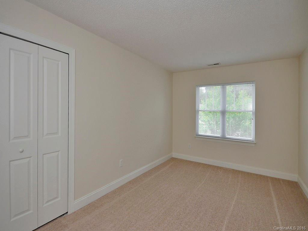 64 Fox Briar Drive #- - Photo 11