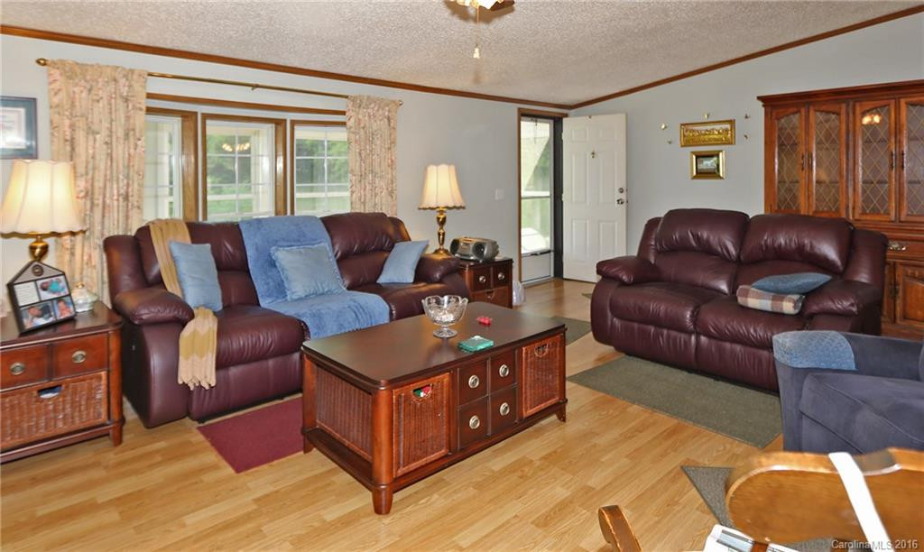 2365 Beaverdam Road - Photo 11