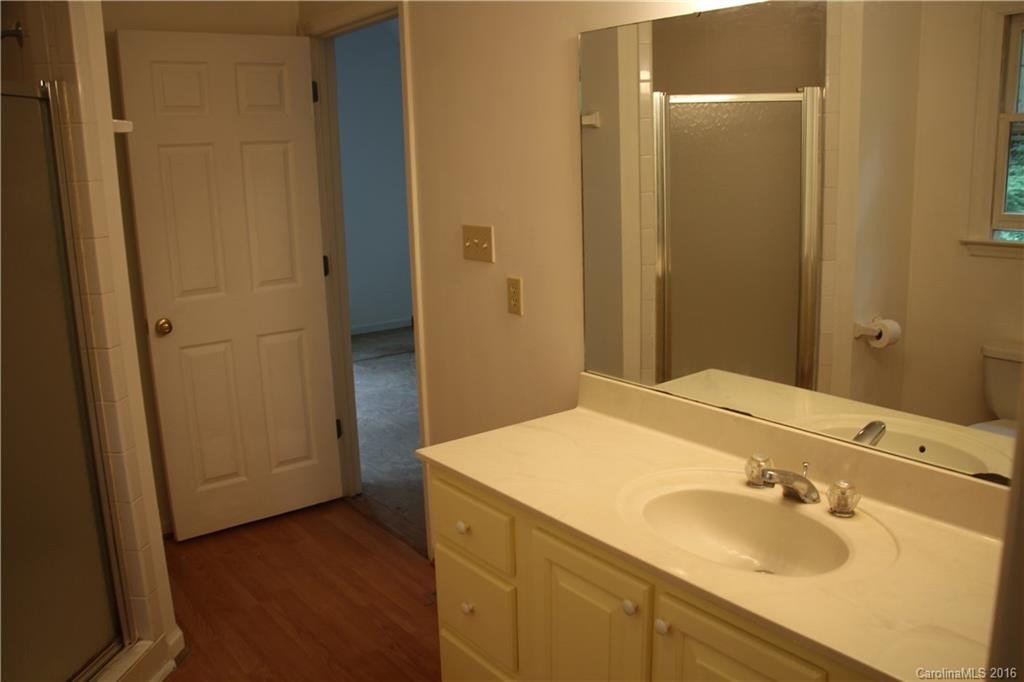 4 Pear Hill Road - Photo 18