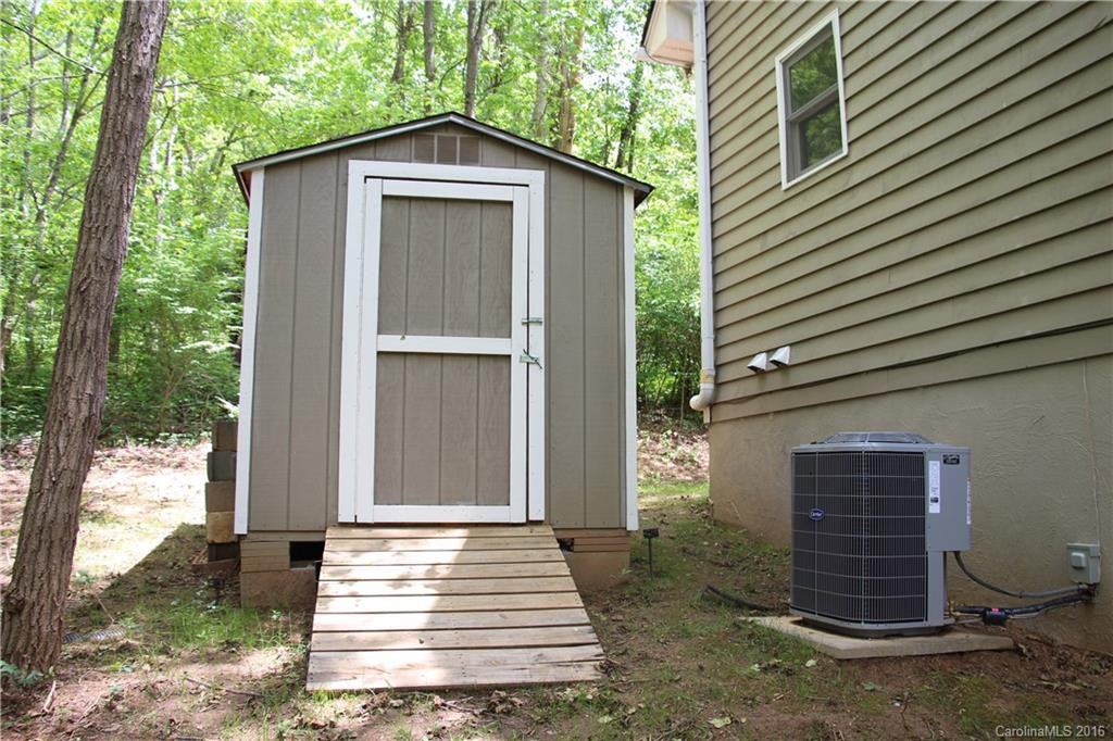 4 Pear Hill Road - Photo 4