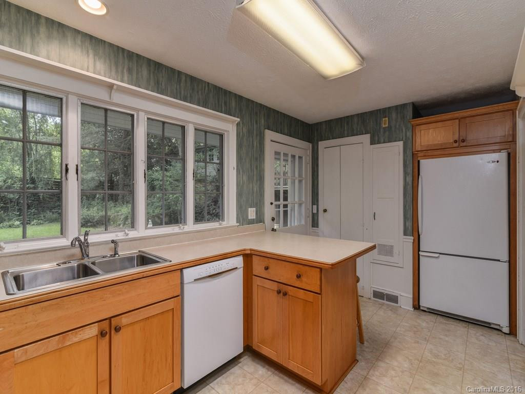 844 4th Avenue - Photo 10
