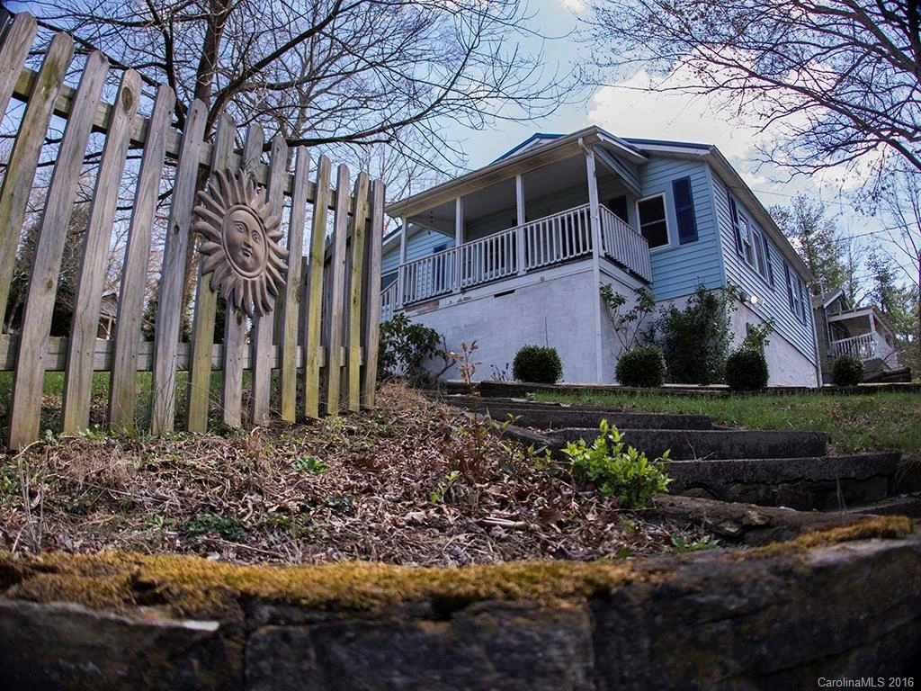 6 Arbutus Road