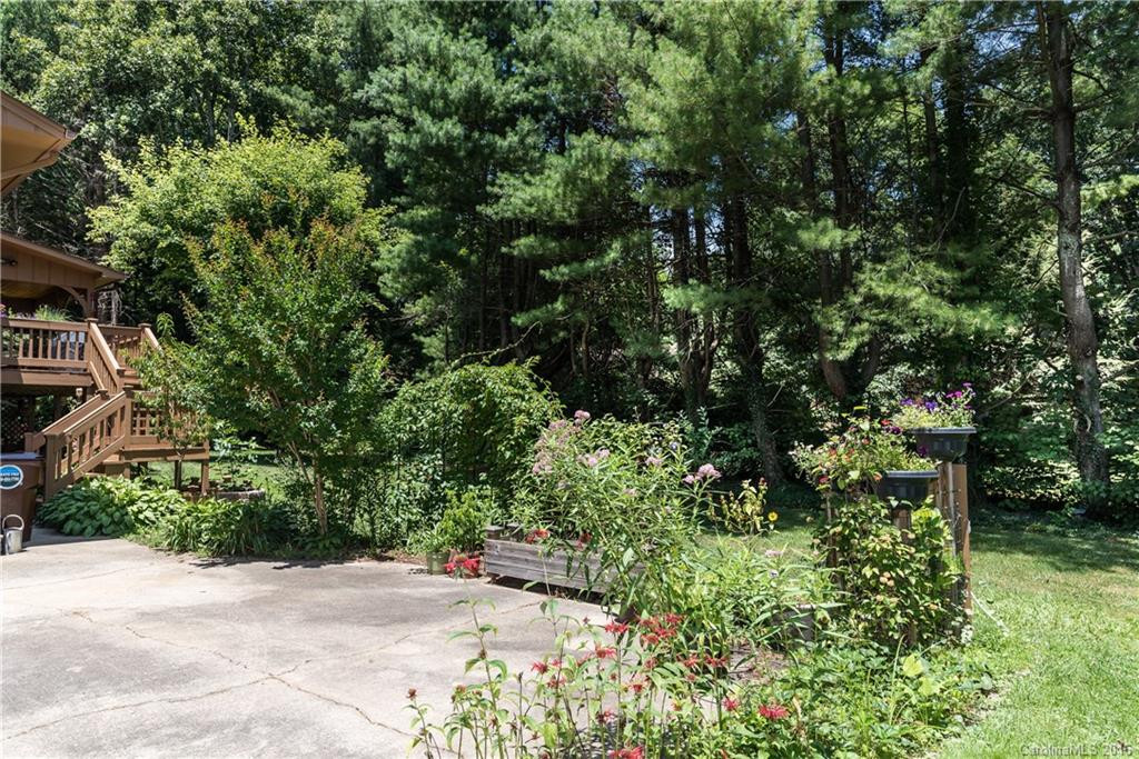 337 Woody Lane - Photo 2
