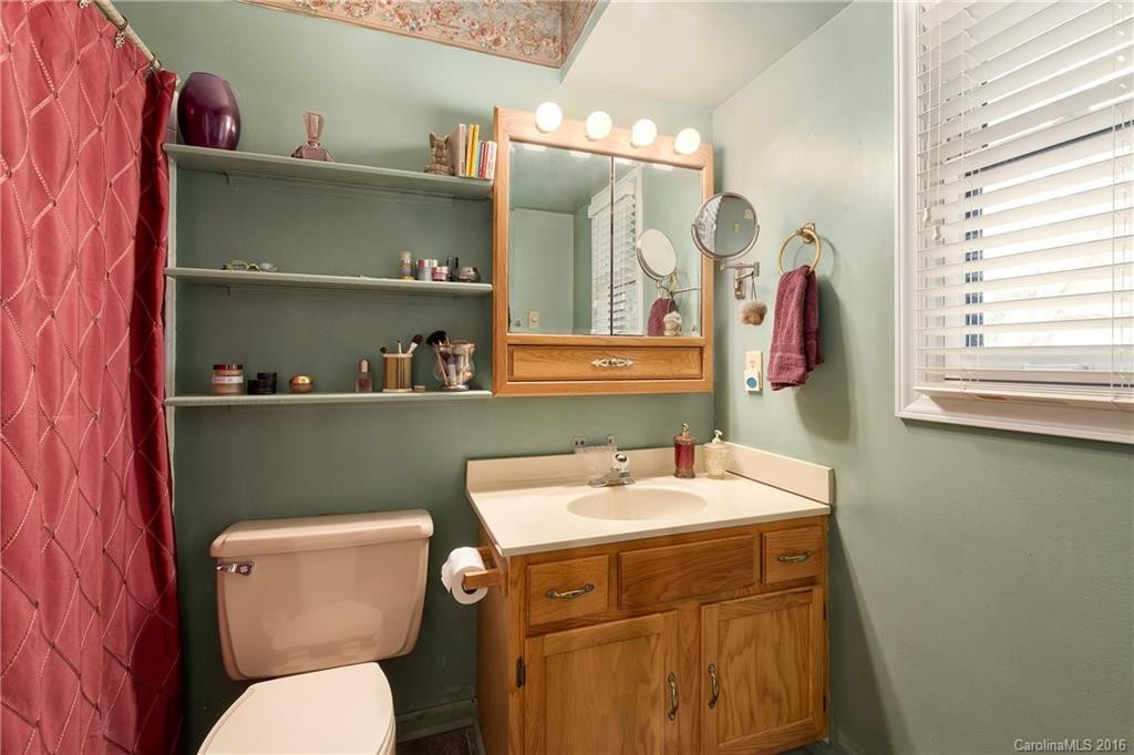 337 Woody Lane - Photo 17