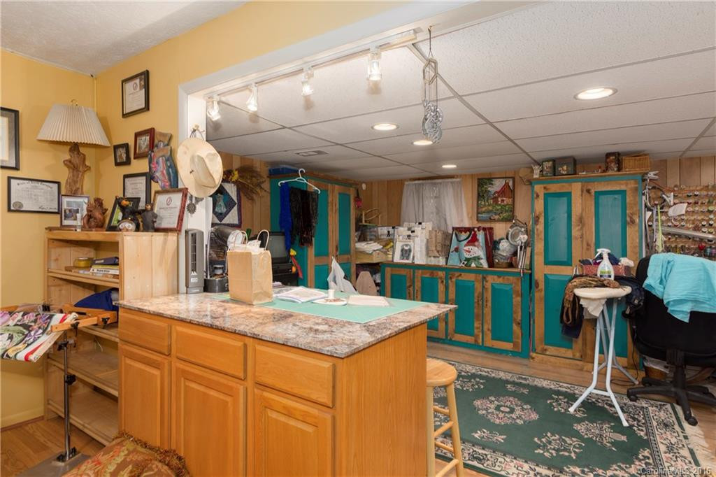 337 Woody Lane - Photo 19