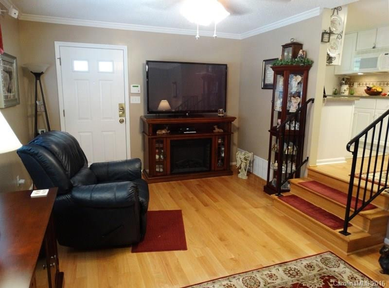 1817 Tucker Street - Photo 11