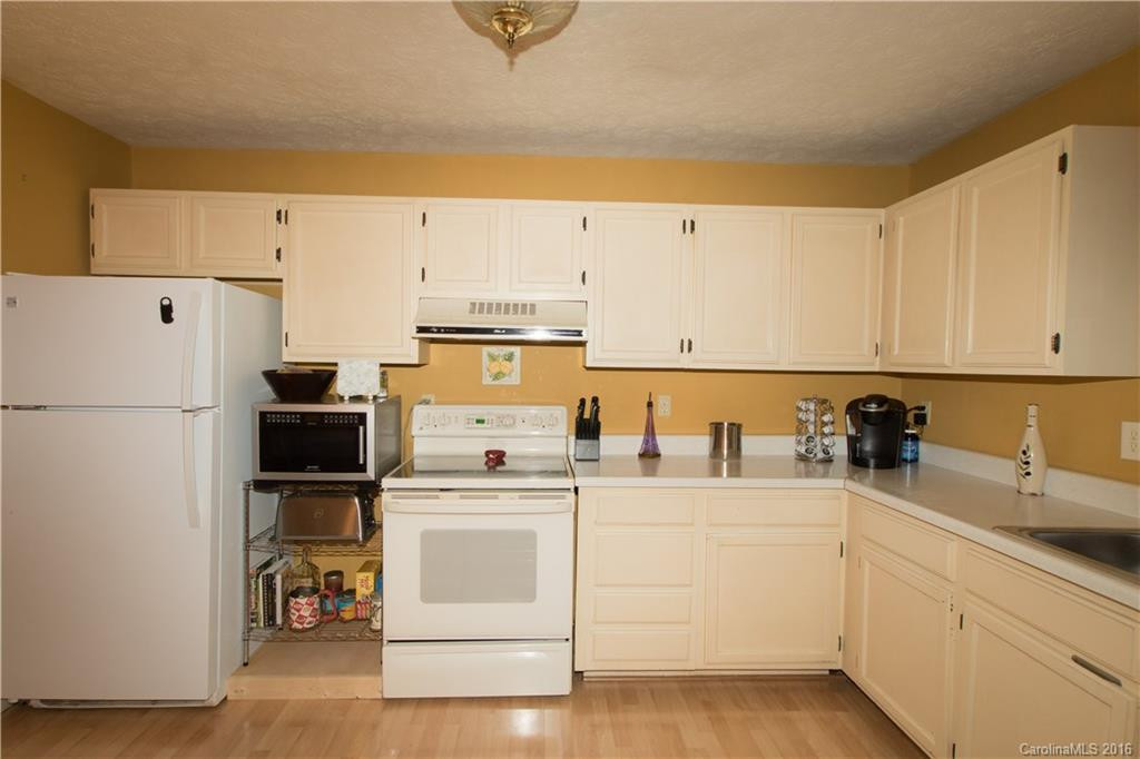 104 Sir Galahad Drive #1 - Photo 8