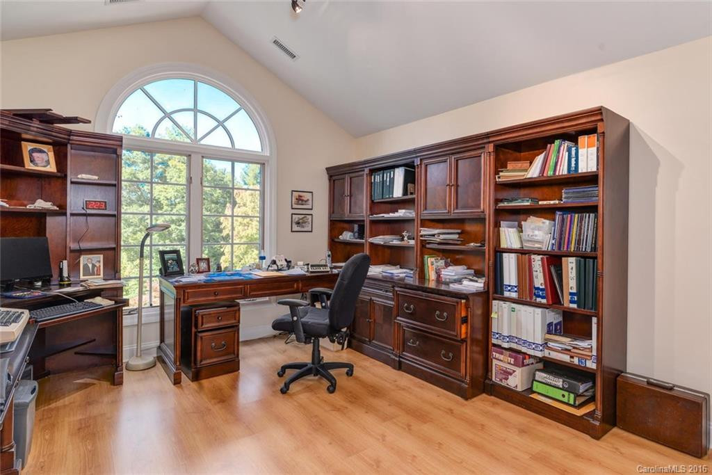 201 Teaberry Lane - Photo 15