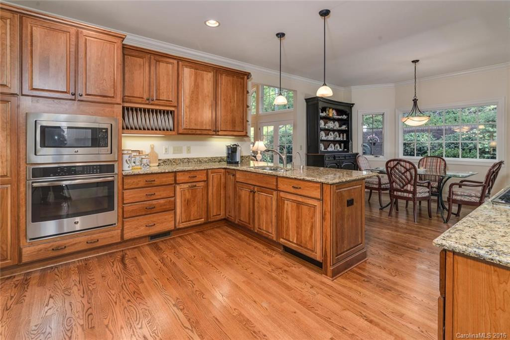 201 Teaberry Lane - Photo 8