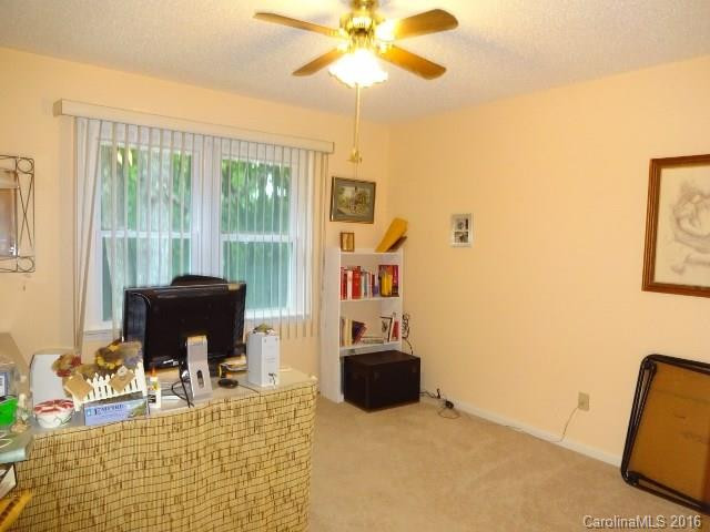26 Pine Oak Circle #306 - Photo 9