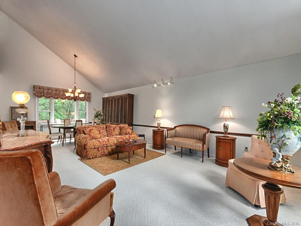 7 Morris Drive - Photo 4