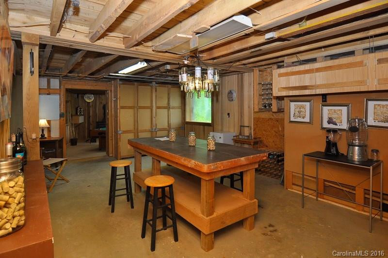 1035 Moonshine Mountain Road - Photo 19
