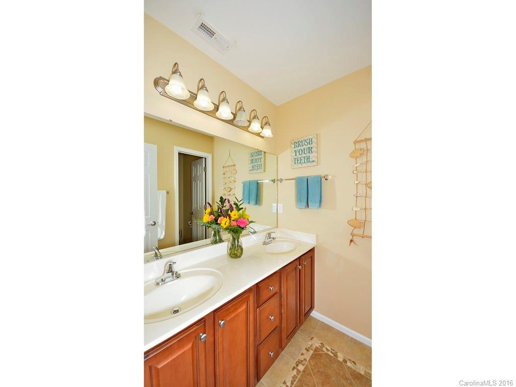 6 Dansford Lane - Photo 16