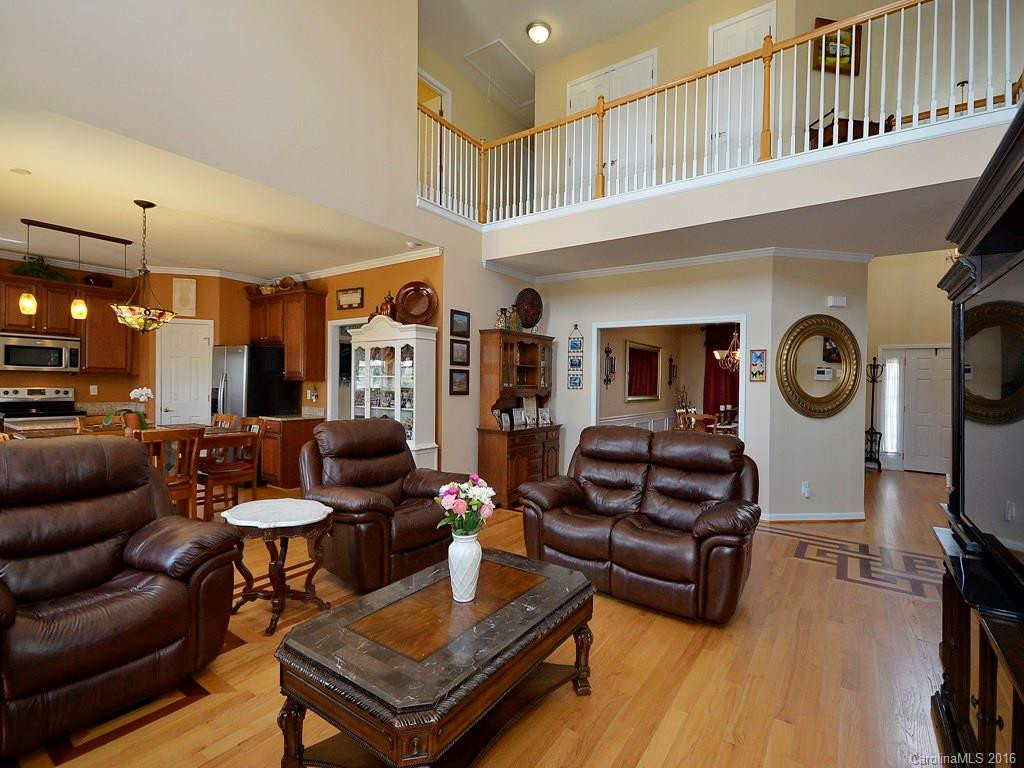 6 Dansford Lane - Photo 5