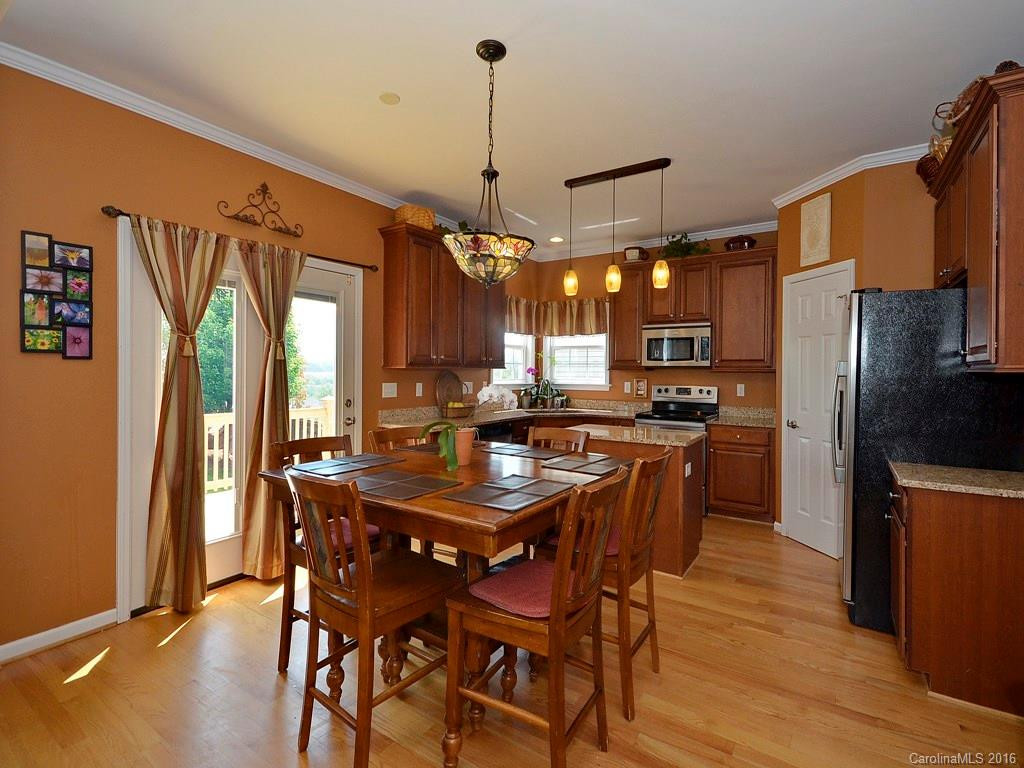 6 Dansford Lane - Photo 8