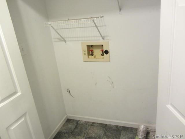 138 Fairway Landing - Photo 12
