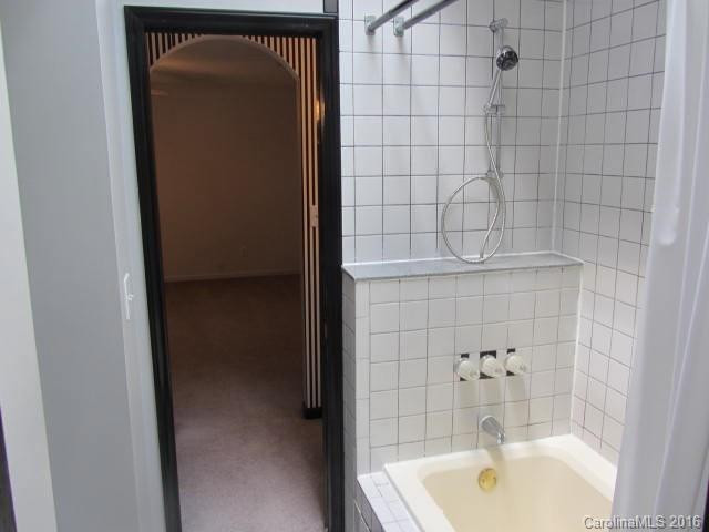 138 Fairway Landing - Photo 13