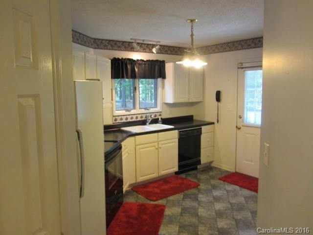 138 Fairway Landing - Photo 5