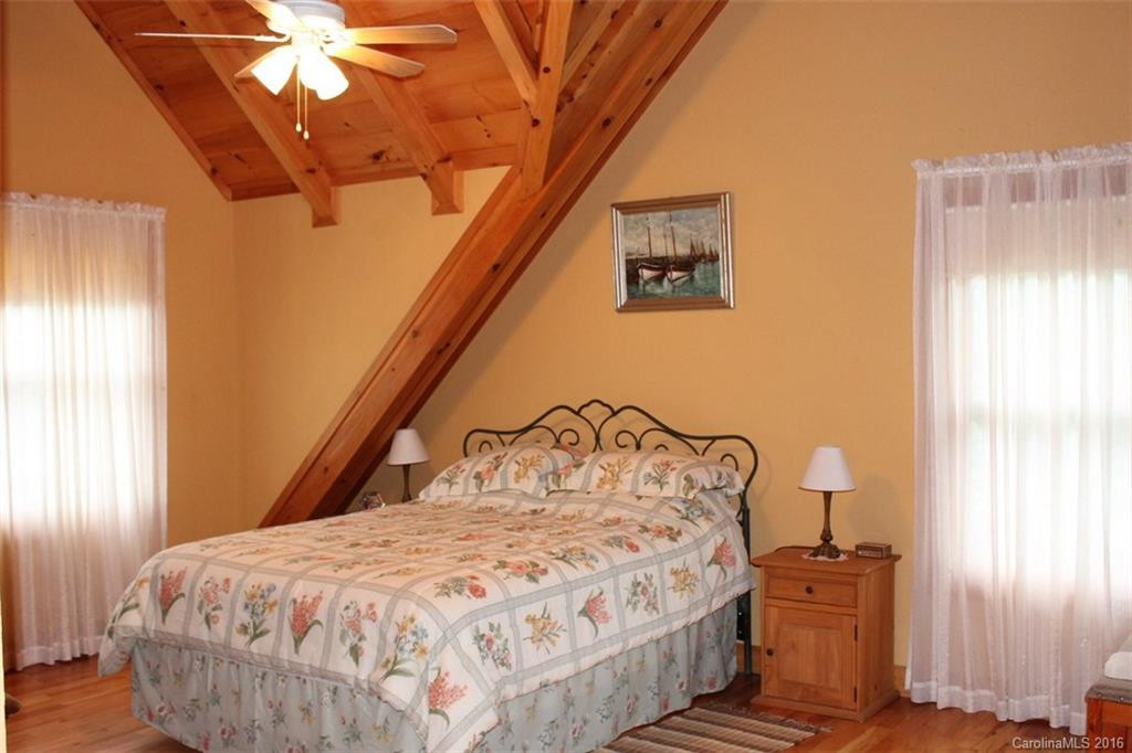 582 Hidden Lake Parkway #51 - Photo 10