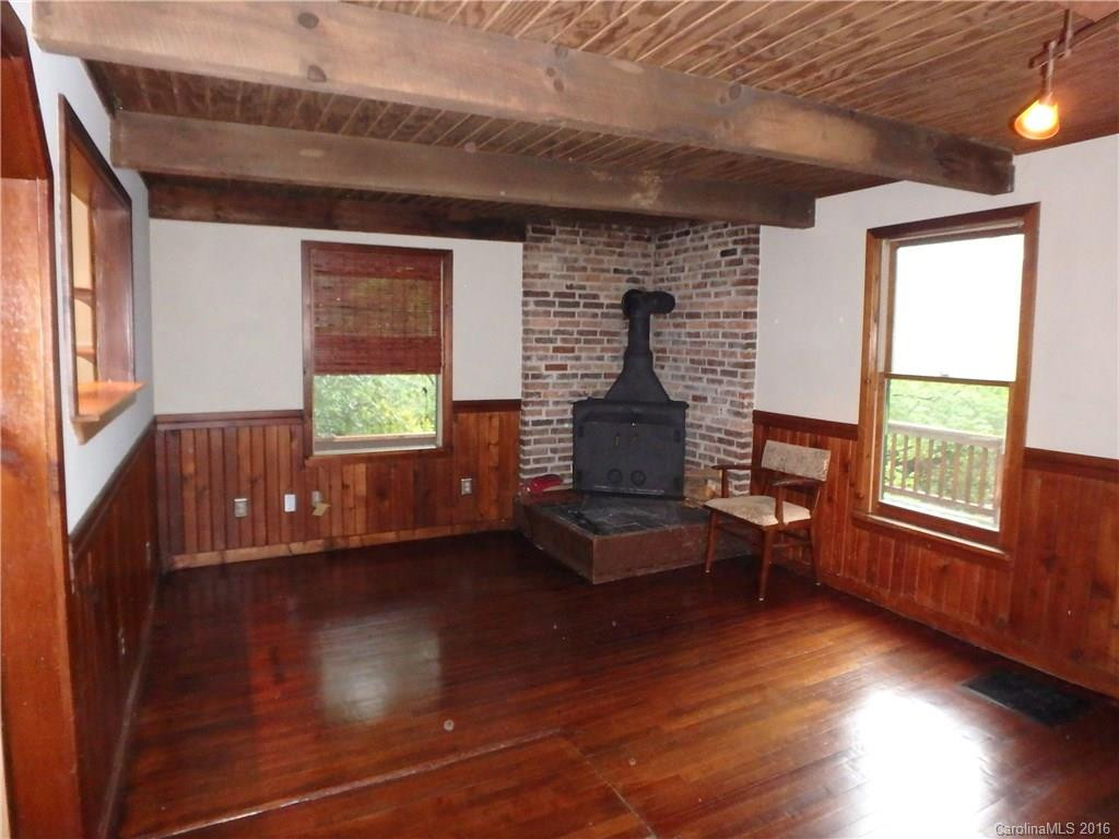 312 Oakdale Drive - Photo 3