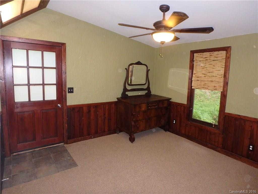312 Oakdale Drive - Photo 8