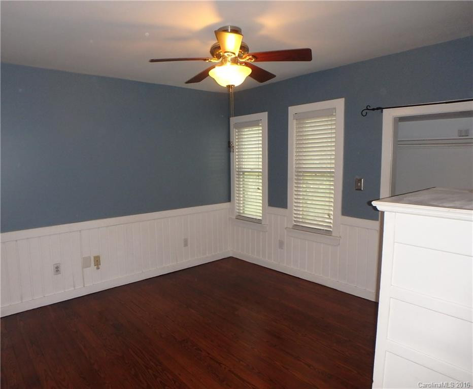 312 Oakdale Drive - Photo 9