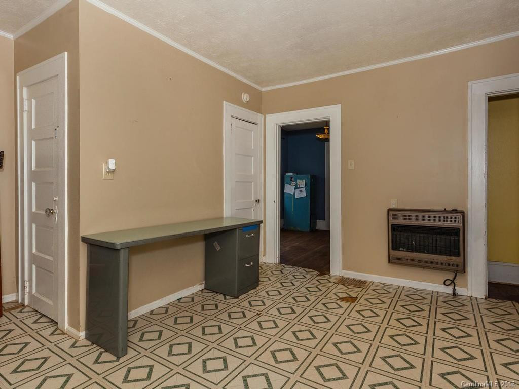221 Sulphur Springs Road - Photo 11