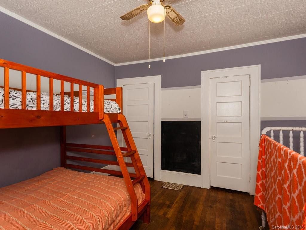 221 Sulphur Springs Road - Photo 18