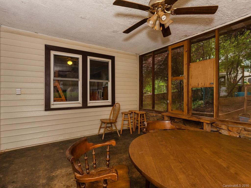 221 Sulphur Springs Road - Photo 20
