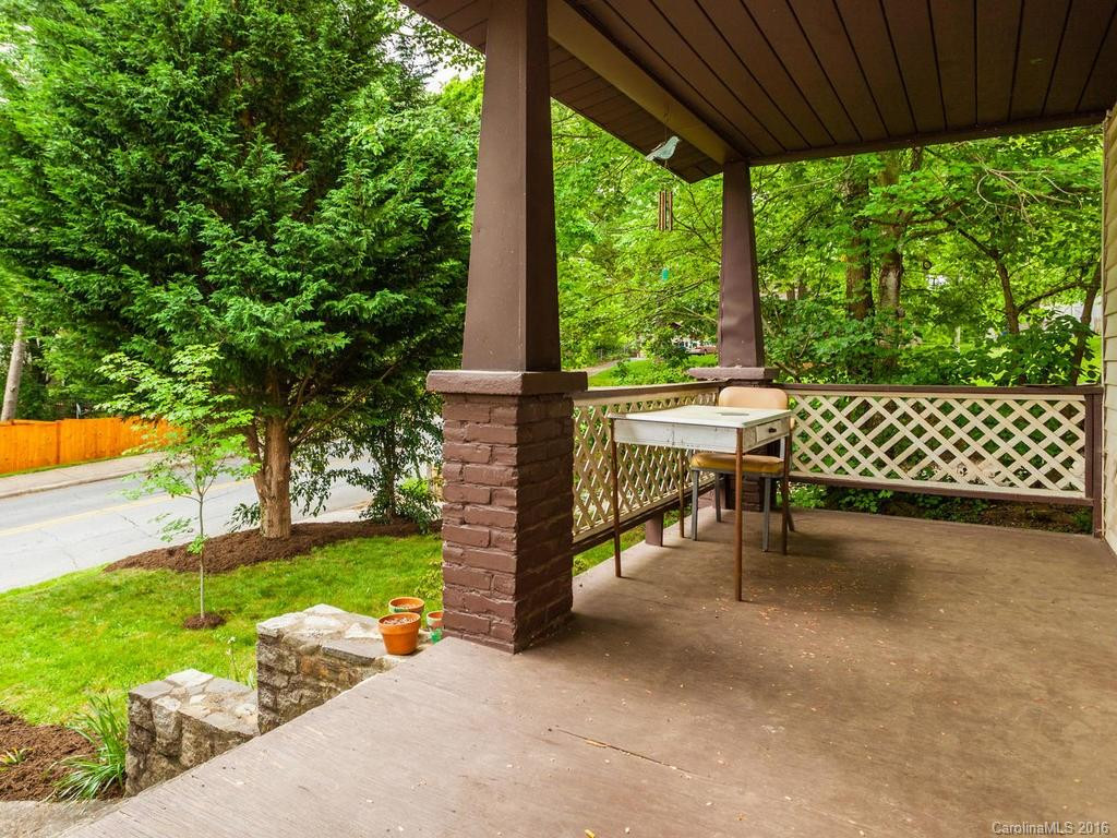 221 Sulphur Springs Road - Photo 4