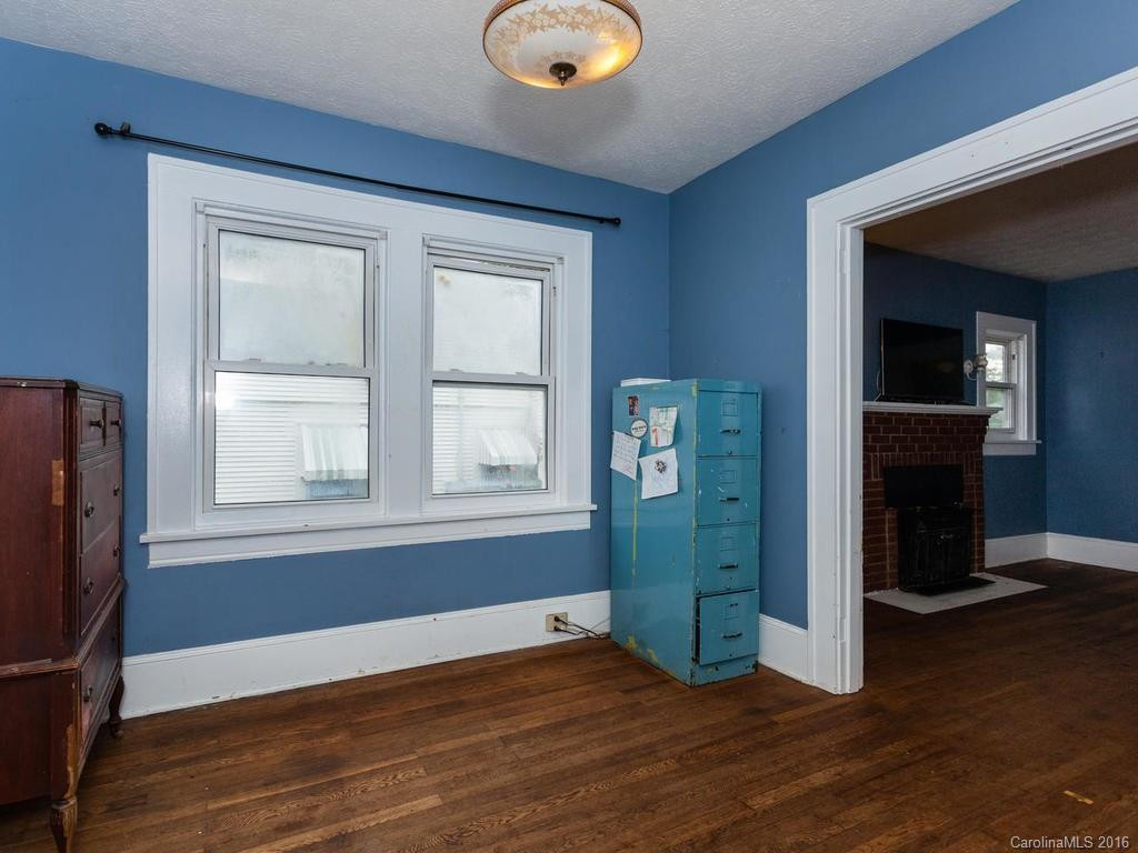 221 Sulphur Springs Road - Photo 8