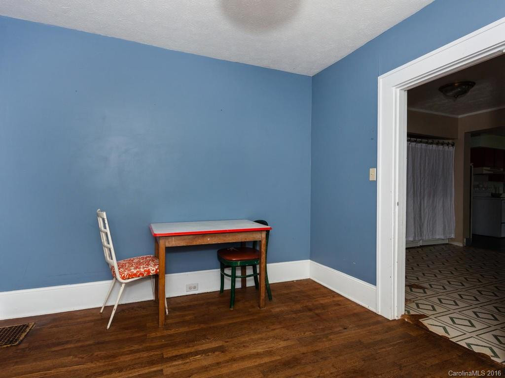 221 Sulphur Springs Road - Photo 9