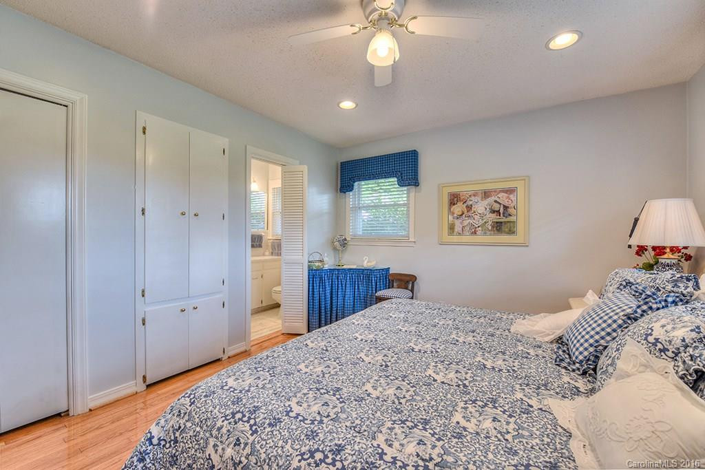 1815 Lakeshore Drive - Photo 12