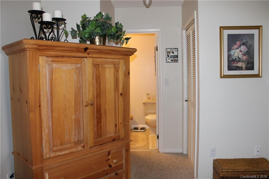 37 Shepard Square #105 - Photo 8