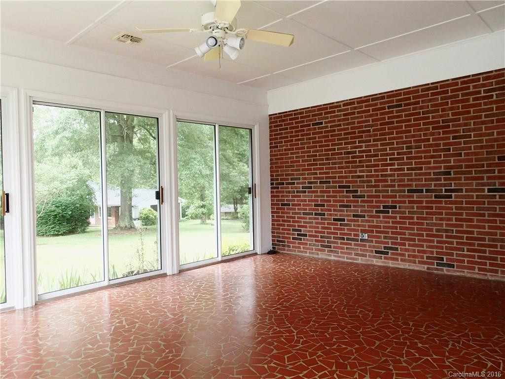 122 Windover Drive - Photo 17