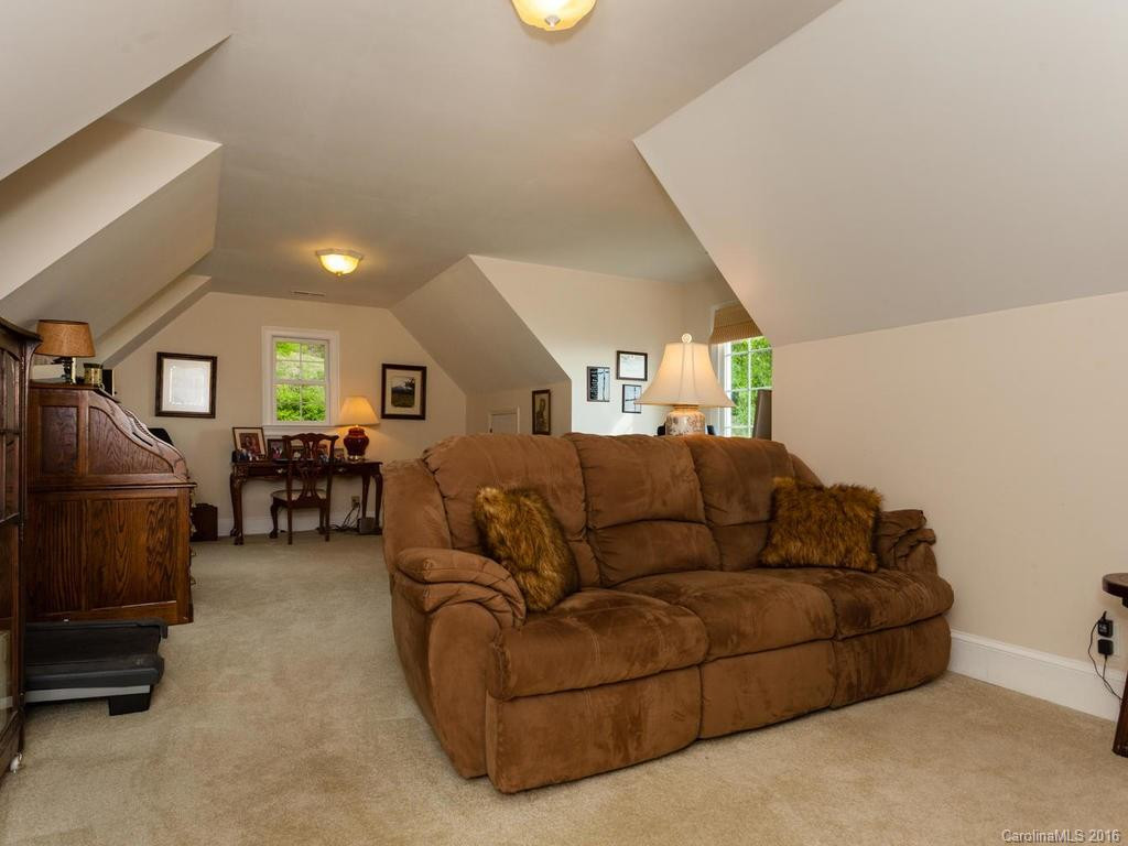 473 Bearwallow Road - Photo 17