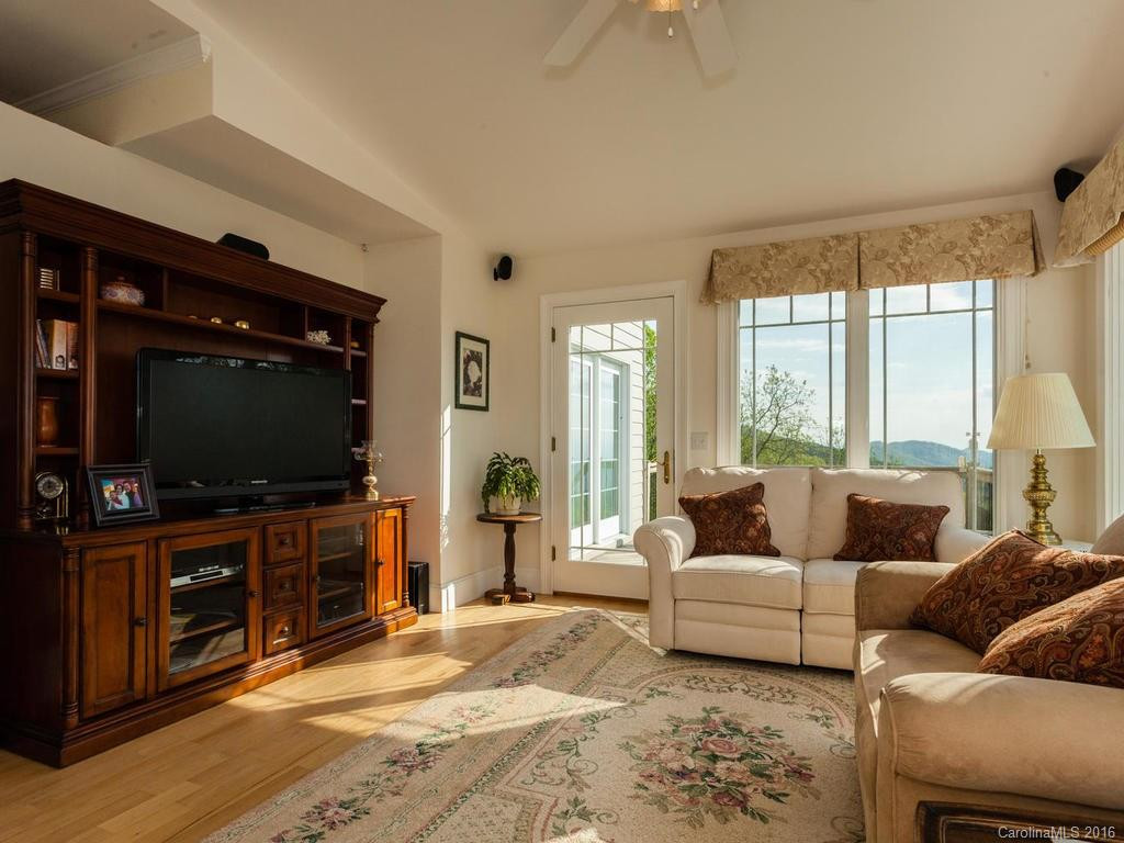 473 Bearwallow Road - Photo 7