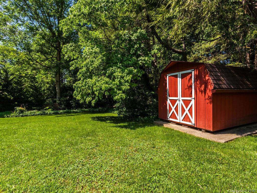 1020 Carousel Lane - Photo 20