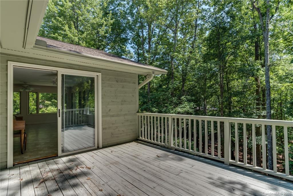 565 Mountain Laurel Drive - Photo 17