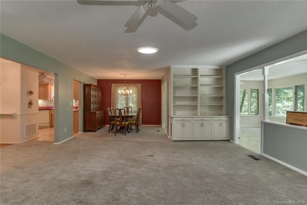 565 Mountain Laurel Drive - Photo 5