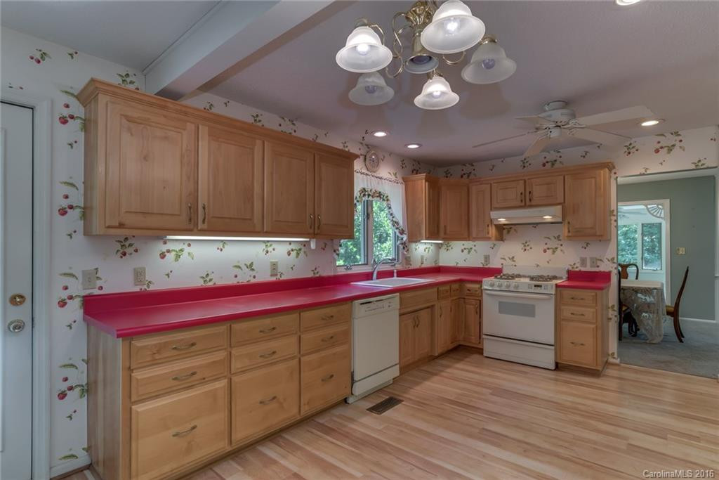 565 Mountain Laurel Drive - Photo 7