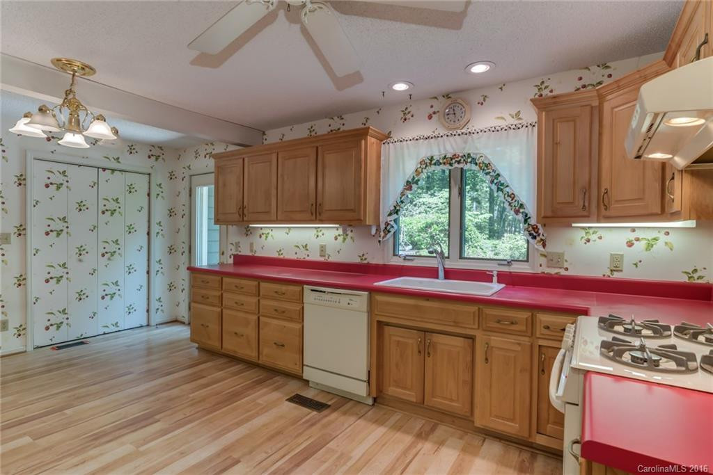 565 Mountain Laurel Drive - Photo 8